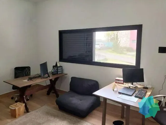 Casa com 1300m² 4 quartos e 3 banheiros, à venda, no bairro Terras de Santa Izabel em Salto