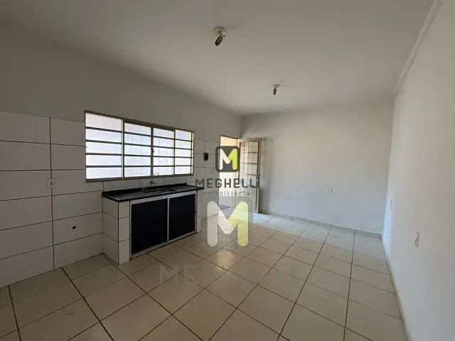 Casa com 250m² 1 quarto e 1 banheiro, para alugar, no bairro Jardim Boa Vista em Serrana