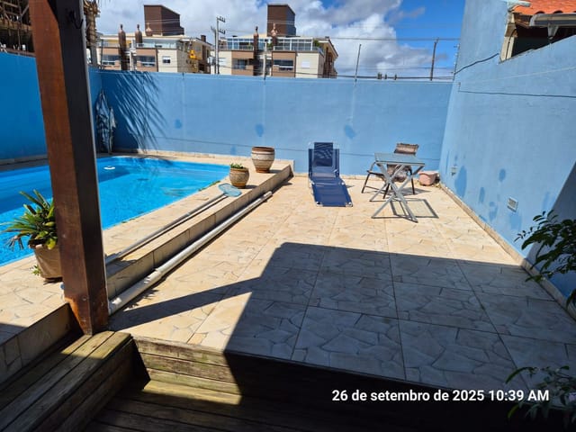Casa 3 quartos e 3 banheiros, à venda, no bairro Ingleses do Rio Vermelho em Florianópolis