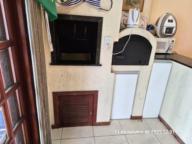 Casa 3 quartos e 3 banheiros, à venda, no bairro Ingleses do Rio Vermelho em Florianópolis