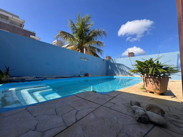 Casa 3 quartos e 3 banheiros, à venda, no bairro Ingleses do Rio Vermelho em Florianópolis