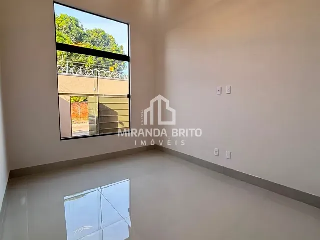Casa 3 quartos e 2 banheiros, à venda, no bairro Setor Serra Dourada - 2ª Etapa em Aparecida de Goiânia
