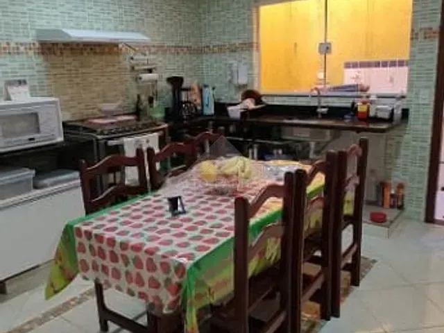 Casa com 179m² 3 quartos e 2 banheiros, à venda, no bairro Jardim Zaira em Mauá