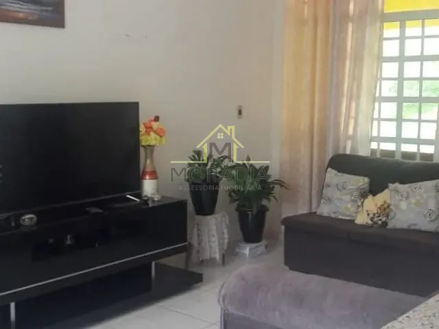 Casa com 1600m² 3 quartos e 1 banheiro, à venda, no bairro Chacara Bom Jardim em Guaxupé