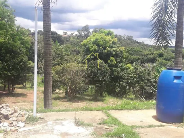 Casa com 1600m² 3 quartos e 1 banheiro, à venda, no bairro Chacara Bom Jardim em Guaxupé