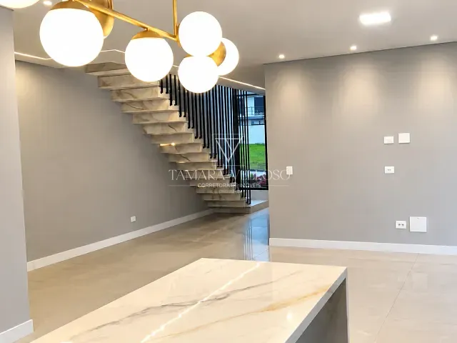 Casa com 176m² 3 quartos e 3 banheiros, à venda, no bairro Porteira Preta em Mogi das Cruzes