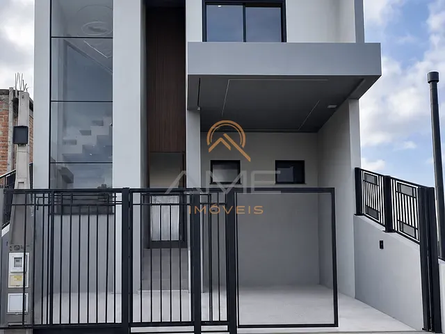 Casa 3 quartos e 2 banheiros, à venda, no bairro Três Vendas em Pelotas