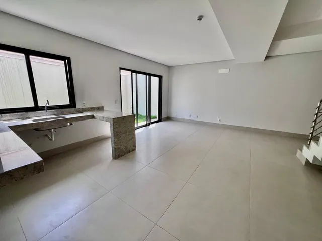 Casa com 173m² 3 quartos e 3 banheiros, à venda, no bairro Setor Jaó em Goiânia
