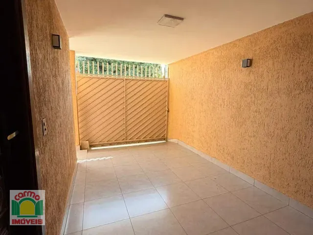 Casa com 177m² 3 quartos e 2 banheiros, para alugar, no bairro Vila Brasil em Anápolis