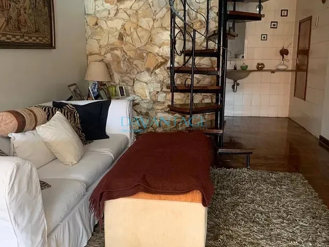 Casa com 710m² 4 quartos e 6 banheiros, à venda, no bairro Alto da Lapa em São Paulo