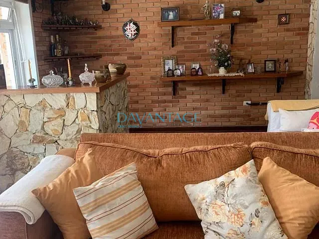 Casa com 710m² 4 quartos e 6 banheiros, à venda, no bairro Alto da Lapa em São Paulo