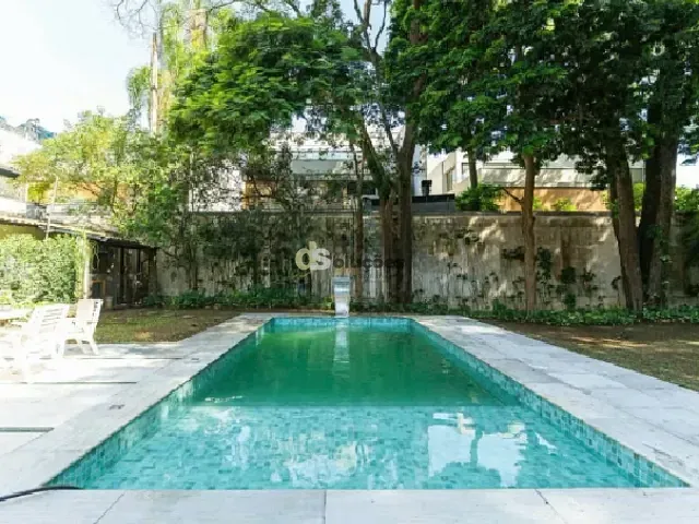 Casa com 1500m² 3 quartos e 2 banheiros, à venda ou para alugar, no bairro Campo Belo em São Paulo