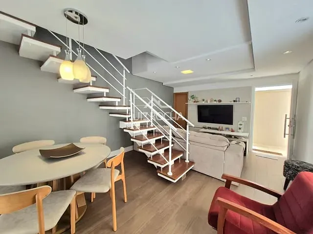 Casa com 120m² 3 quartos e 3 banheiros, à venda, no bairro Chácara Pavoeiro em Cotia