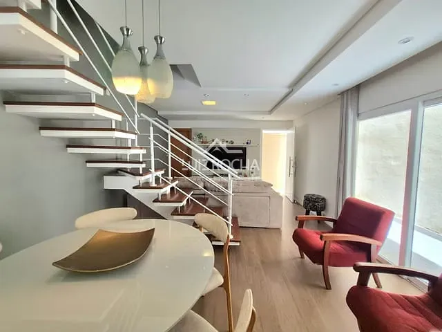 Casa com 120m² 3 quartos e 3 banheiros, à venda, no bairro Chácara Pavoeiro em Cotia