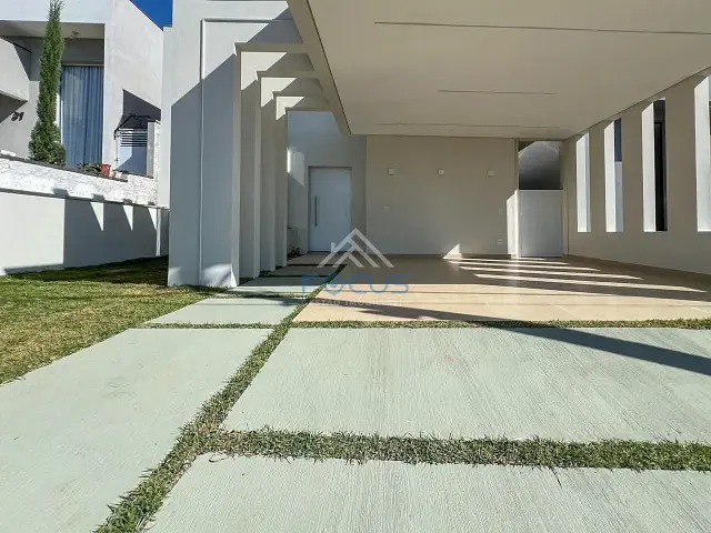 Casa com 250m² 3 quartos e 3 banheiros, à venda, no bairro Distrito Jacaré em Itupeva