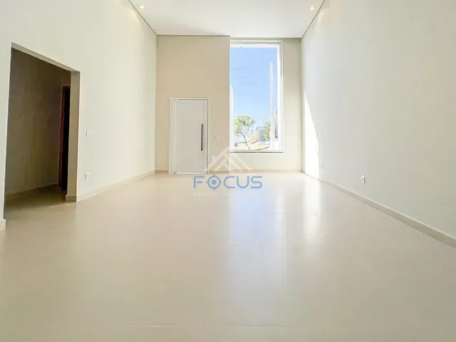 Casa com 250m² 3 quartos e 3 banheiros, à venda, no bairro Distrito Jacaré em Itupeva