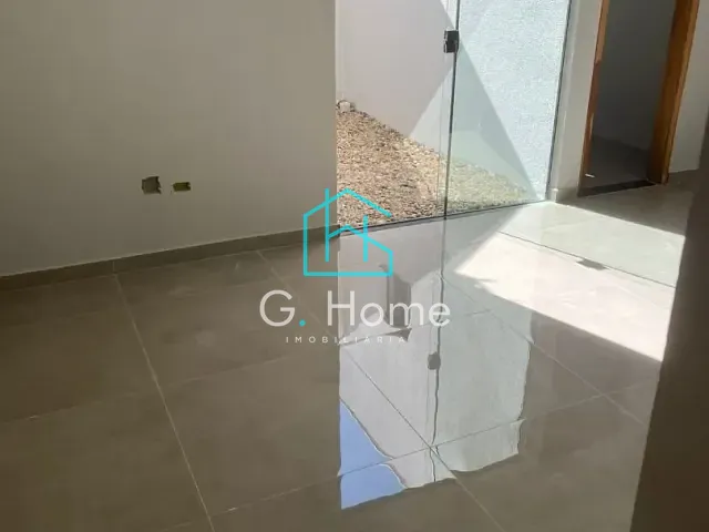 Casa com 150m² 3 quartos e 2 banheiros, à venda, no bairro Columbia em Londrina