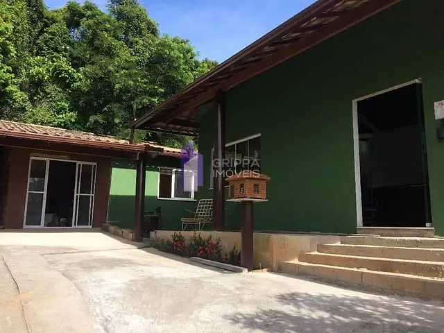 Casa com 320m² 2 quartos e 1 banheiro, à venda, no bairro Várzea das Moças em São Gonçalo