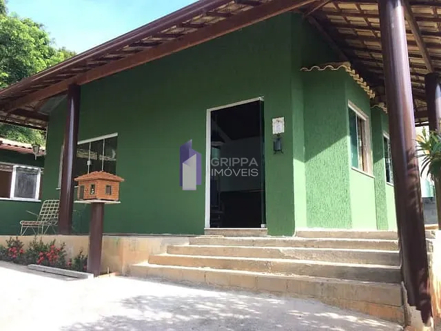 Casa com 320m² 2 quartos e 1 banheiro, à venda, no bairro Várzea das Moças em São Gonçalo
