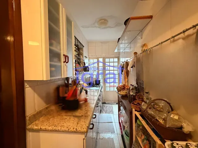Casa com 342m² 3 quartos e 2 banheiros, à venda, no bairro Cidade Vargas em São Paulo