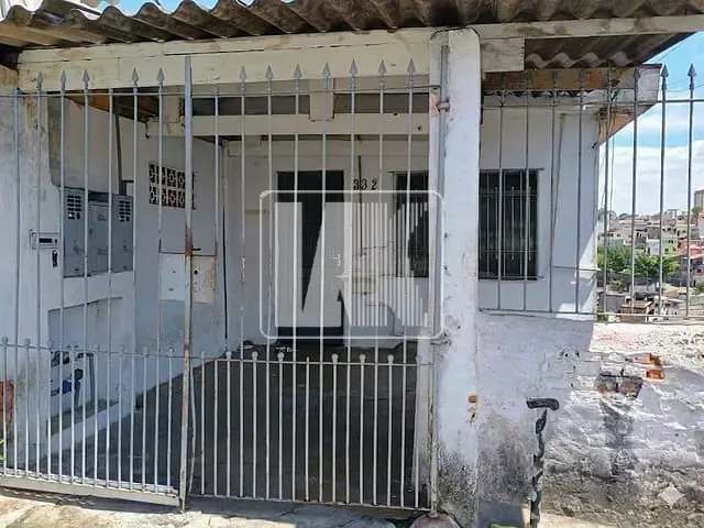 Casa com 255m² 1 quarto e 1 banheiro, à venda, no bairro Vila Palmares em Santo André