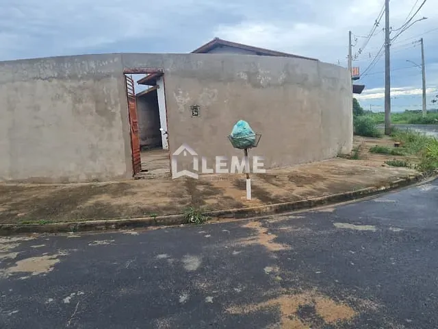 Casa com 183m² 2 quartos e 1 banheiro, à venda, no bairro Jardim Botânico em Mococa