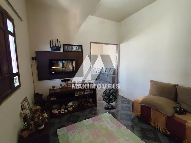 Casa com 264m² 3 quartos e 2 banheiros, à venda, no bairro Vera Cruz em Araçuaí