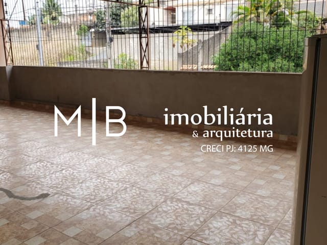Casa 2 quartos e 2 banheiros, à venda, no bairro JARDIM BANDEIRANTES I em CATAGUASES