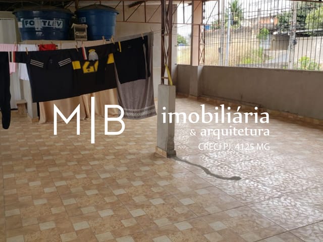 Casa 2 quartos e 2 banheiros, à venda, no bairro JARDIM BANDEIRANTES I em CATAGUASES