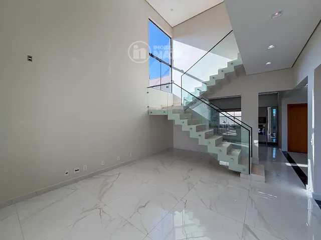 Casa com 260m² 3 quartos e 4 banheiros, à venda ou para alugar, no bairro Gleba Ribeirão Limeiro em Londrina