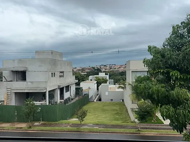 Casa com 260m² 3 quartos e 4 banheiros, para alugar, no bairro Gleba Ribeirão Limeiro em Londrina