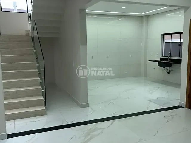Casa com 260m² 3 quartos e 4 banheiros, para alugar, no bairro Gleba Ribeirão Limeiro em Londrina