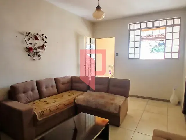 Casa 4 quartos e 1 banheiro, à venda, no bairro Caiçaras em Belo Horizonte