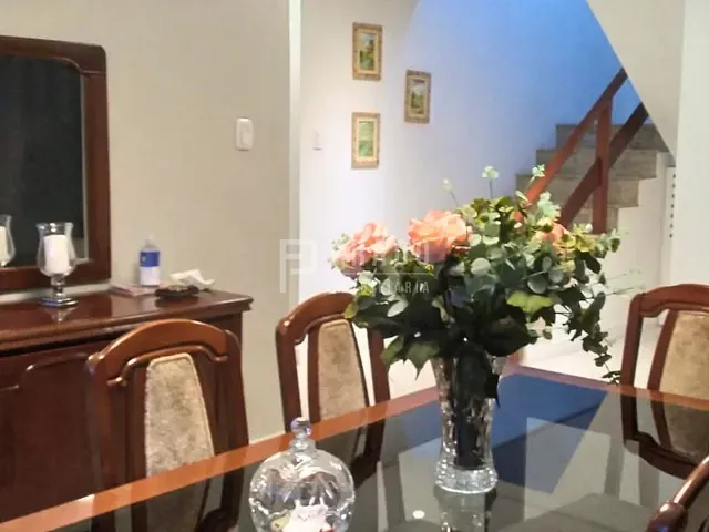 Casa com 463m² 4 quartos e 3 banheiros, à venda, no bairro Areal em Pelotas