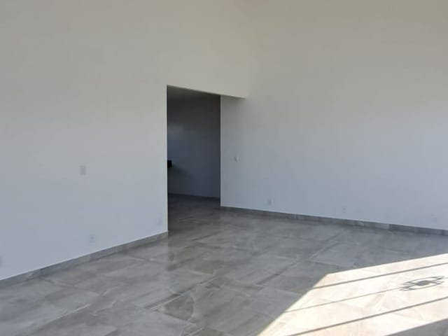 Casa 3 quartos e 2 banheiros, à venda, no bairro Extensão do Bosque em Rio das Ostras