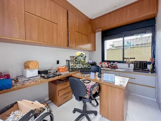 Casa com 2.910055329142e+21m² 3 quartos e 3 banheiros, à venda, no bairro Loteamento Portal do Sol I em Goiânia