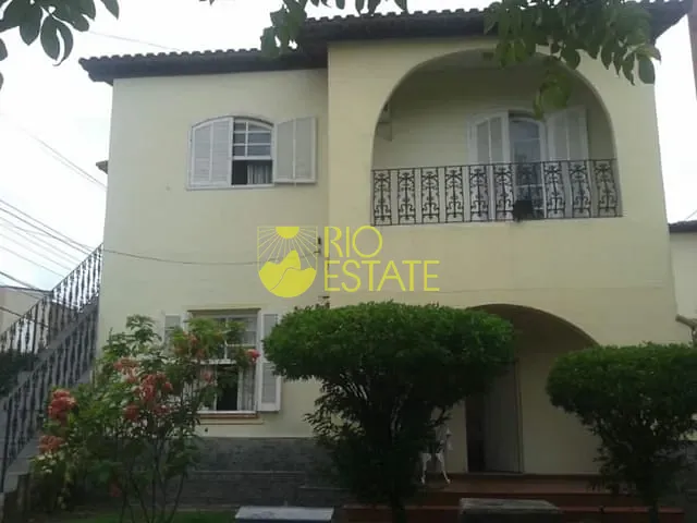 Casa com 200m² 4 quartos e 2 banheiros, à venda, no bairro Vila Santa Cecília em Volta Redonda