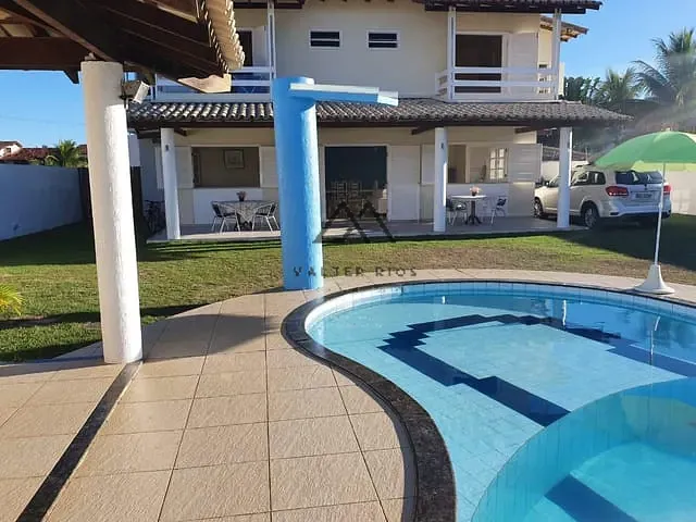 Casa com 700m² 5 quartos e 6 banheiros, à venda, no bairro Olivença em Ilhéus