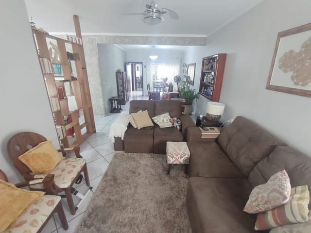 Casa com 235m² 3 quartos e 3 banheiros, à venda, no bairro Jardim Santa Ursula em Aguaí