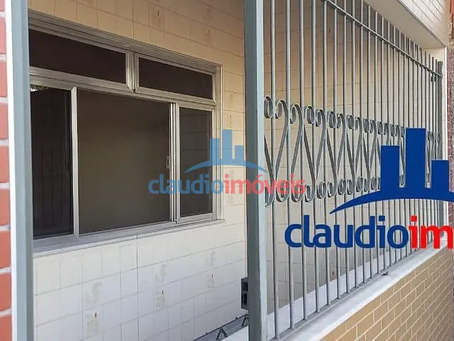 Casa 4 quartos e 2 banheiros, à venda, no bairro Centro em Barra Mansa