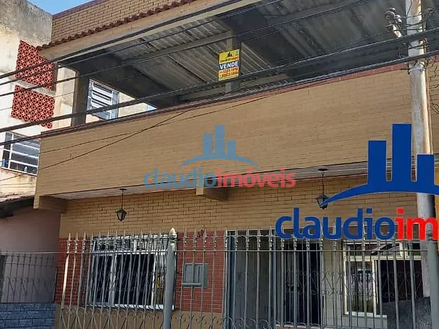 Casa 4 quartos e 2 banheiros, à venda, no bairro Centro em Barra Mansa