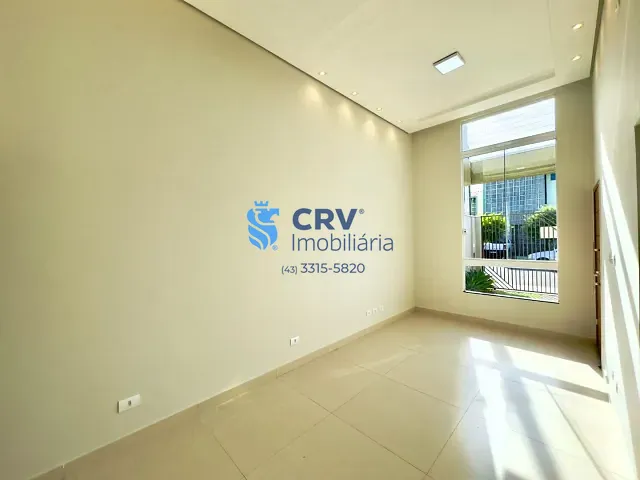 Casa com 125m² 3 quartos e 2 banheiros, à venda, no bairro Operária em Londrina