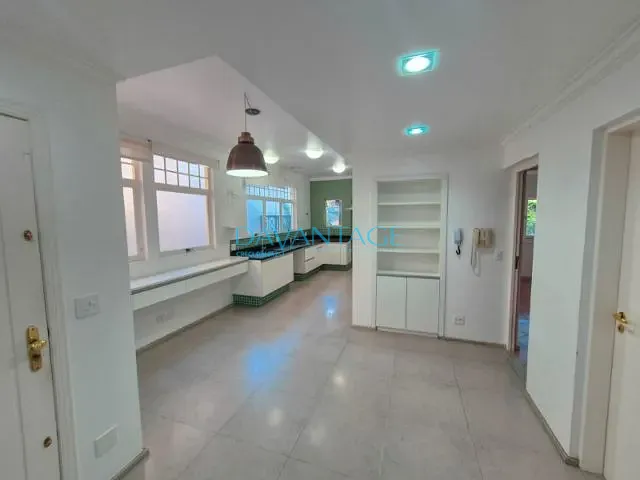 Casa com 800m² 4 quartos e 7 banheiros, à venda ou para alugar, no bairro Lapa em São Paulo