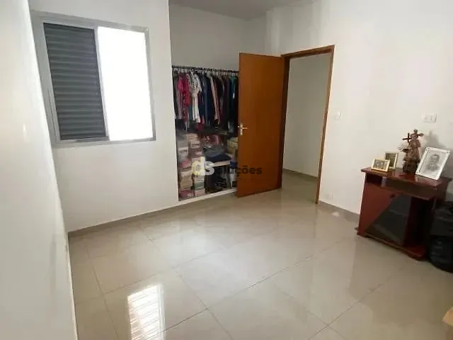 Casa 3 quartos e 2 banheiros, à venda, no bairro Vila Monumento em São Paulo