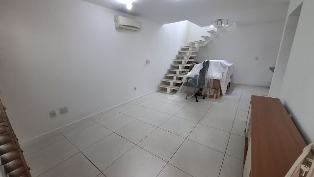 Casa com 123m² 3 quartos e 3 banheiros, à venda, no bairro Serra Grande em Niterói