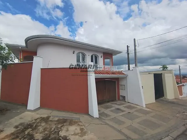 Casa com 250m² 4 quartos e 4 banheiros, para alugar, no bairro Jardim Primavera em Indaiatuba