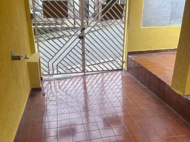 Casa 3 quartos e 2 banheiros, para alugar, no bairro Vila Rosália em Guarulhos