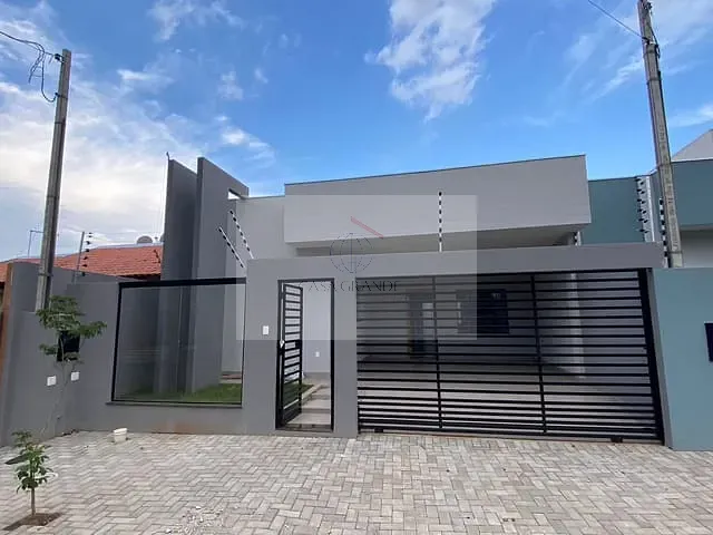 Casa com 145m² 3 quartos e 2 banheiros, para alugar, no bairro Jardim Asteca em Rolândia