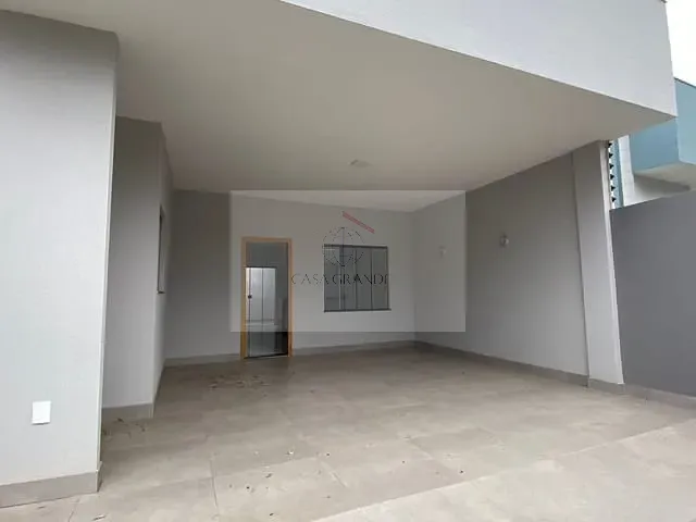 Casa com 145m² 3 quartos e 2 banheiros, para alugar, no bairro Jardim Asteca em Rolândia