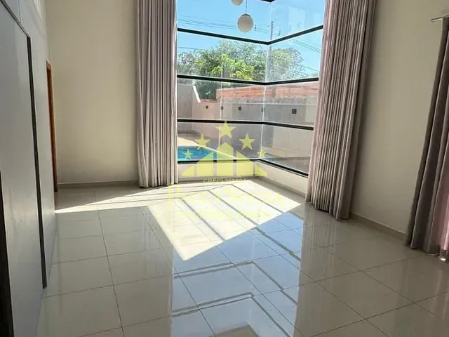 Casa com 360m² 3 quartos e 4 banheiros, para alugar, no bairro Quinta Ranieri em Bauru